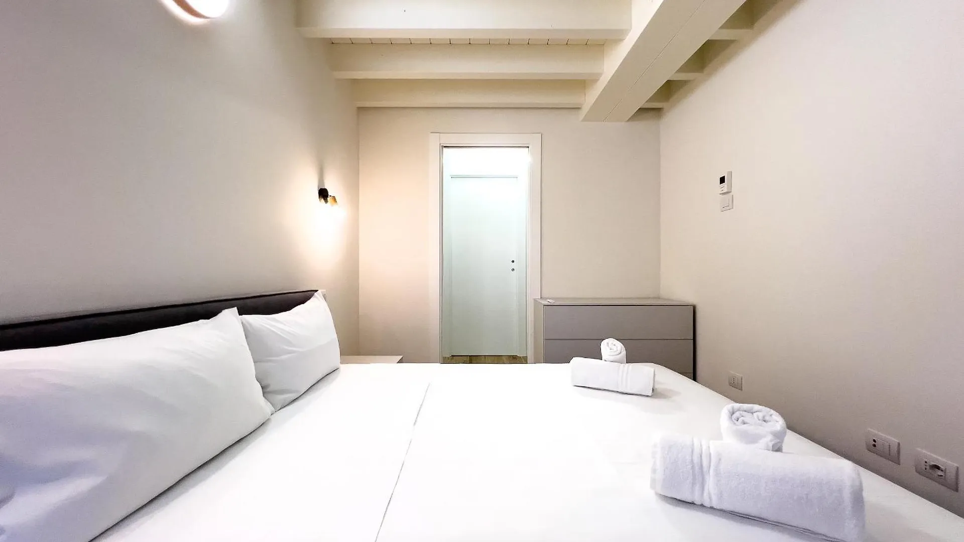 Bright Apartment With Terrace And Pool Milan