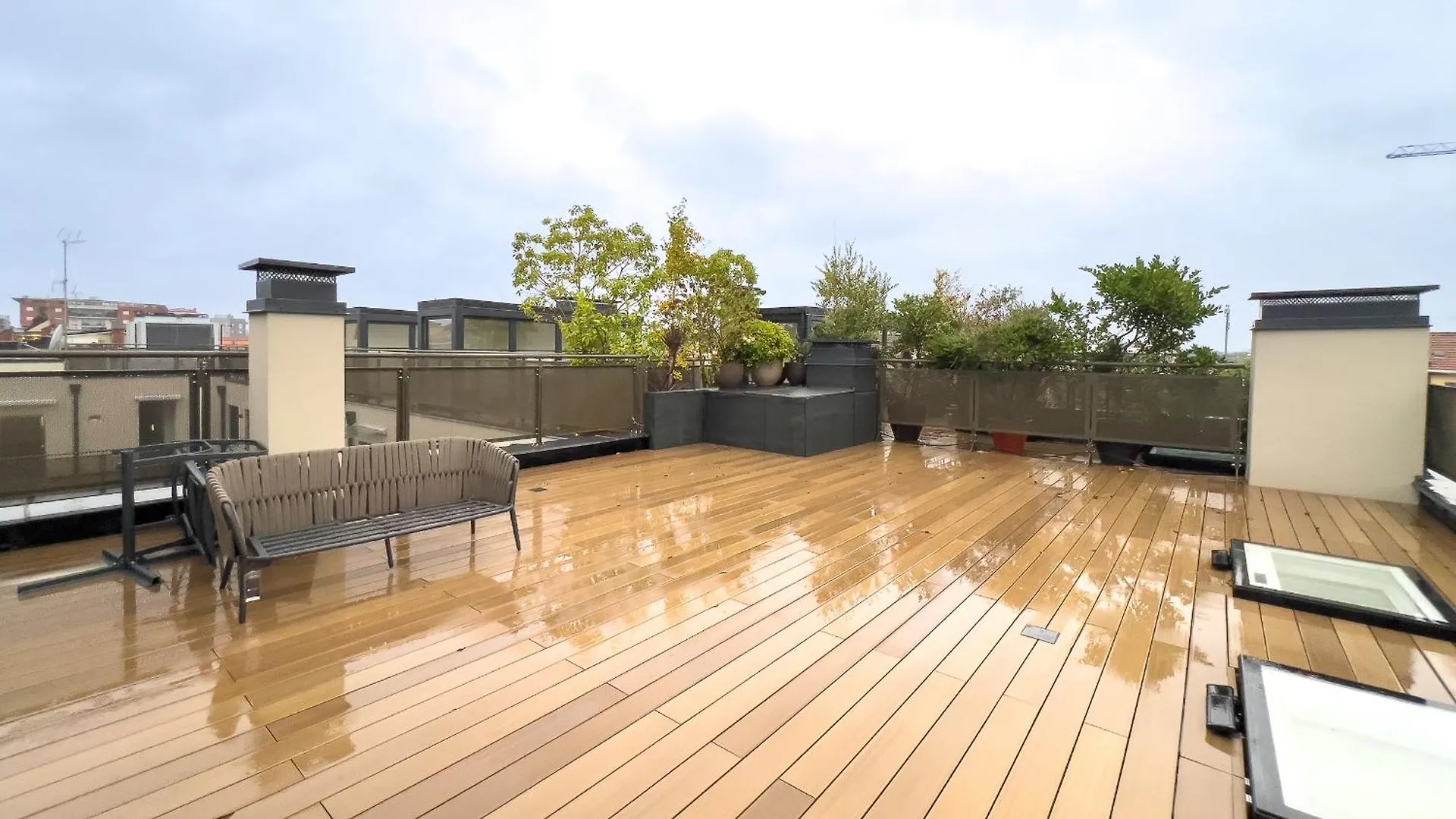Bright Apartment With Terrace And Pool ميلان