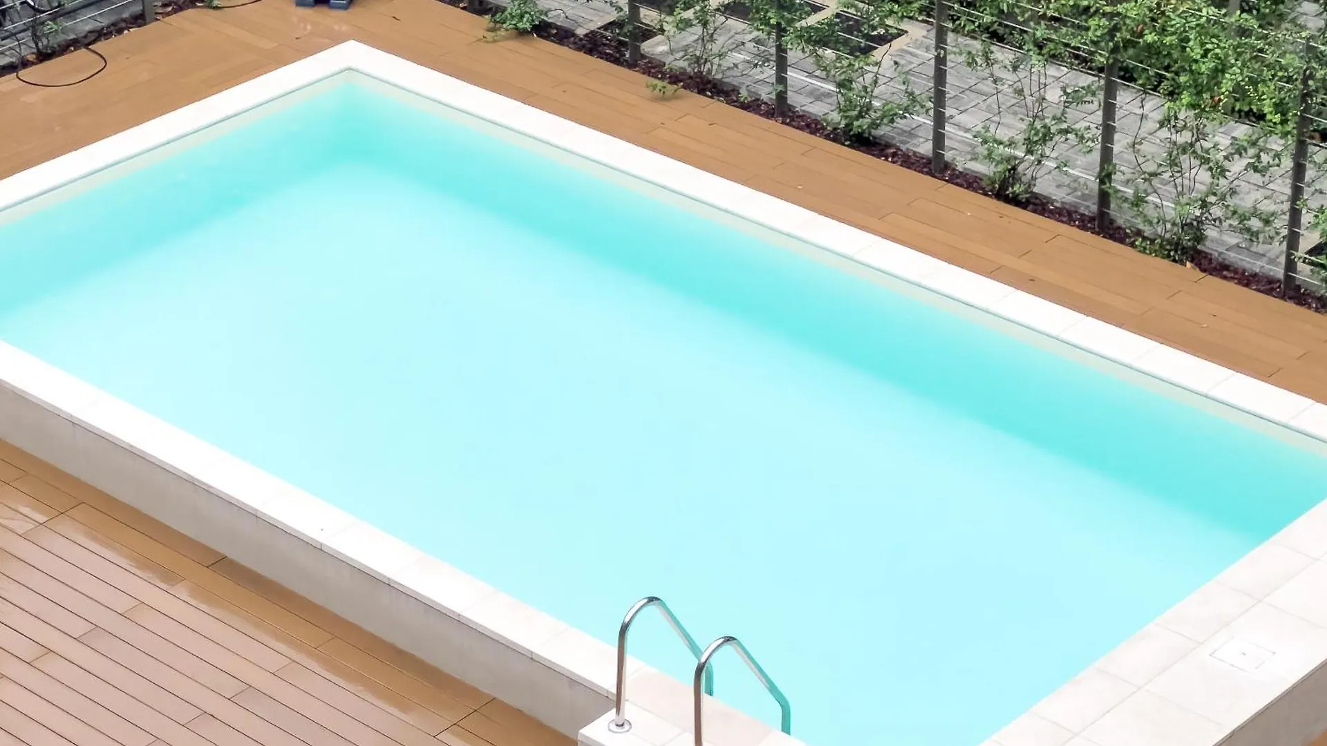 Bright Apartment With Terrace And Pool ميلان
